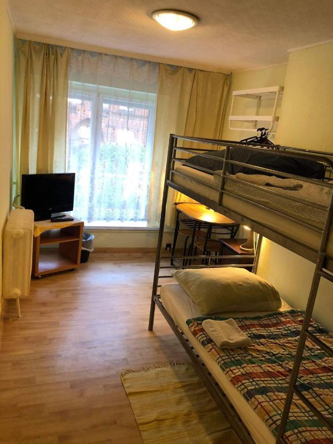 U Szermierzy Vandrarhem Wrocław Exteriör bild