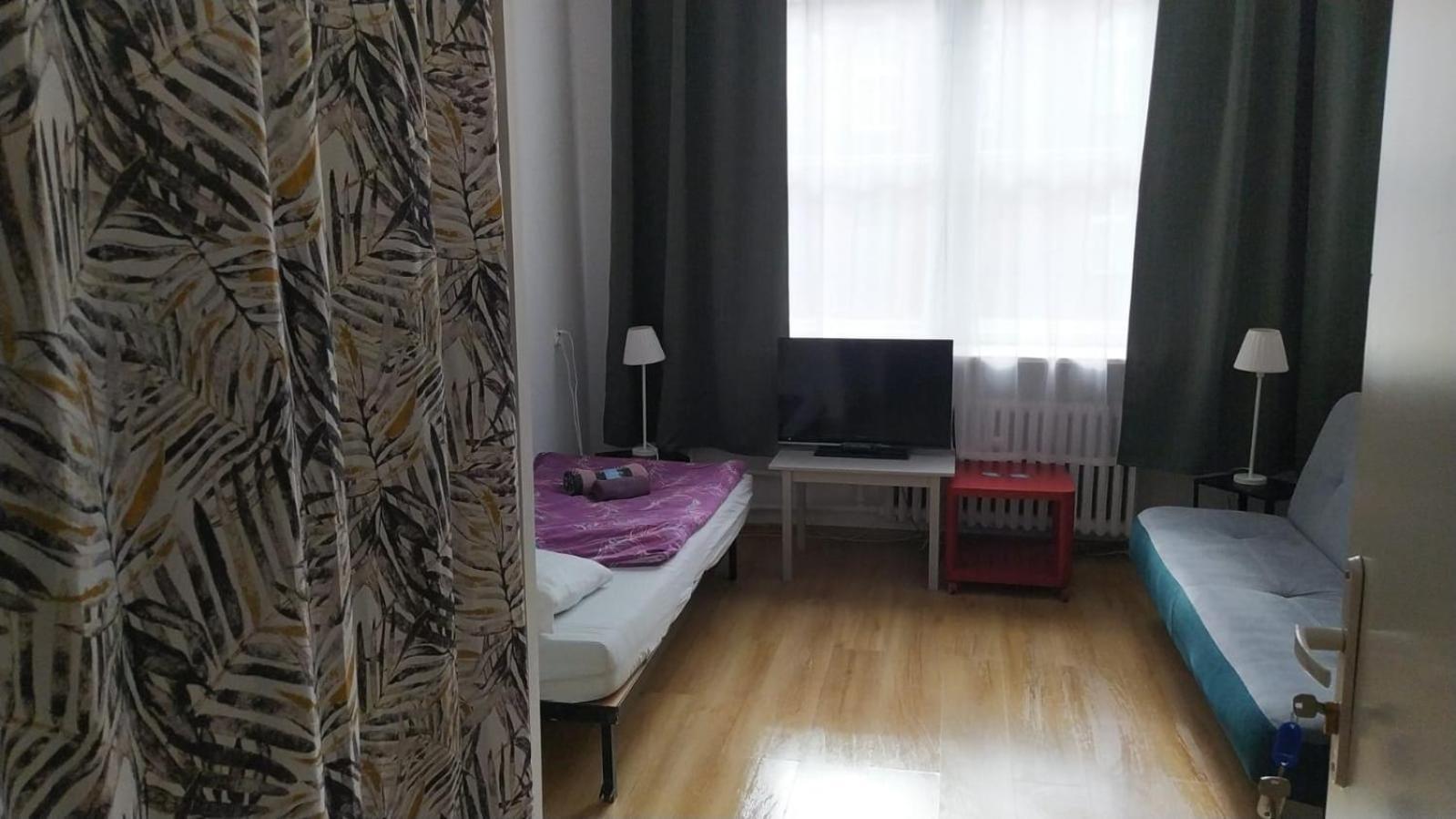 U Szermierzy Vandrarhem Wrocław Exteriör bild
