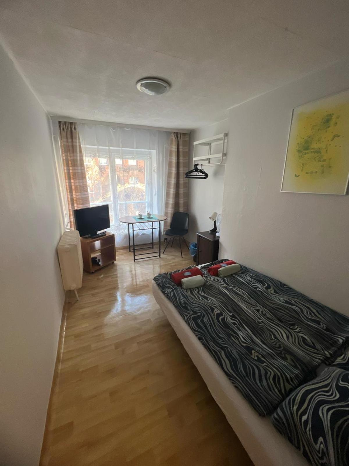 U Szermierzy Vandrarhem Wrocław Exteriör bild